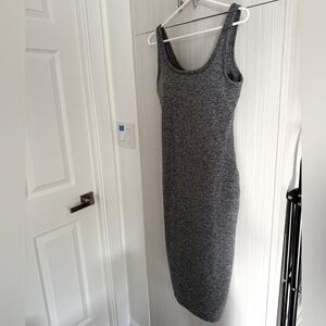 Vuori Halo Essential dress